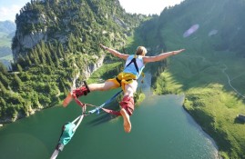 多米体育注册-生死战分区决赛前瞻：布伦森伤情更新，密尔沃基雄鹿冲击零封纪录